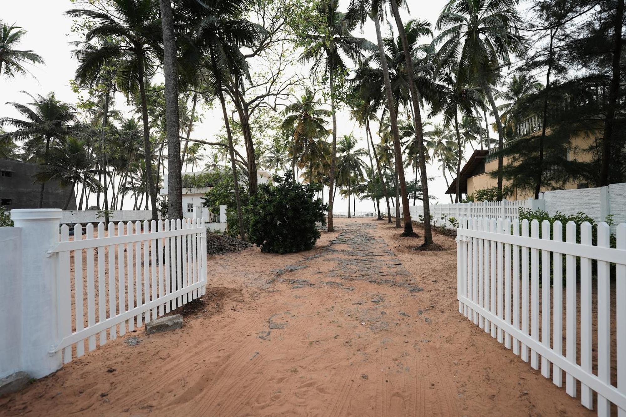 Beach At The White House Udupi Bagian luar foto